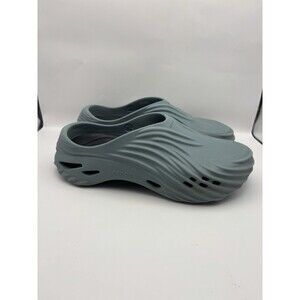 Crocs Echo Wave Pond Blue Clogs Men Size 9 Women Size 11